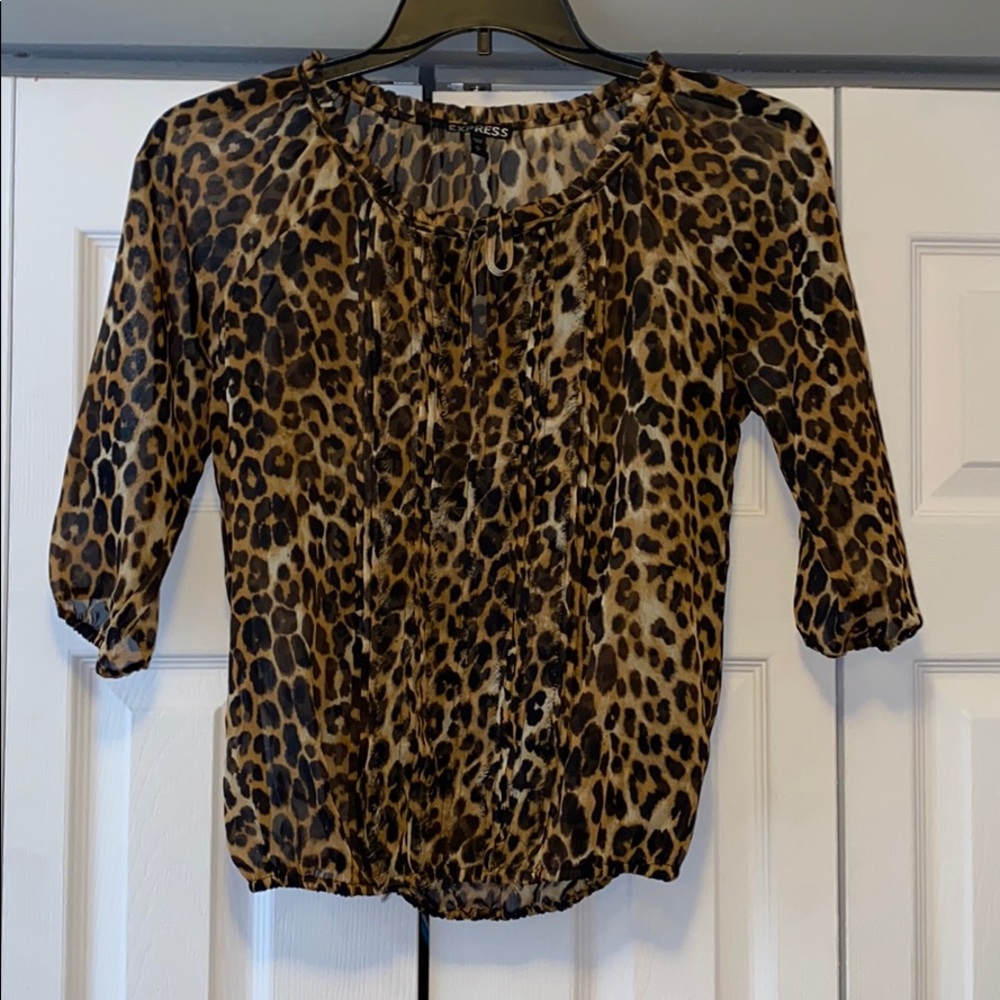 Express cheetah shirt - size small